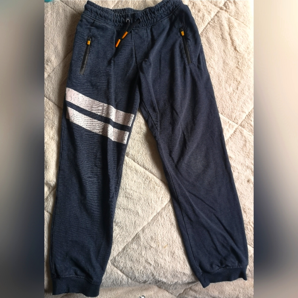 Tag boys pants. Size 10